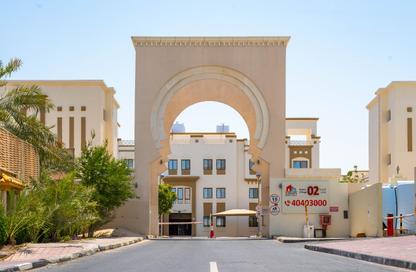 شقة - 3 غرف نوم - 2 حمامات للايجار في 2 قرية إزدان - الدحيل - الدوحة