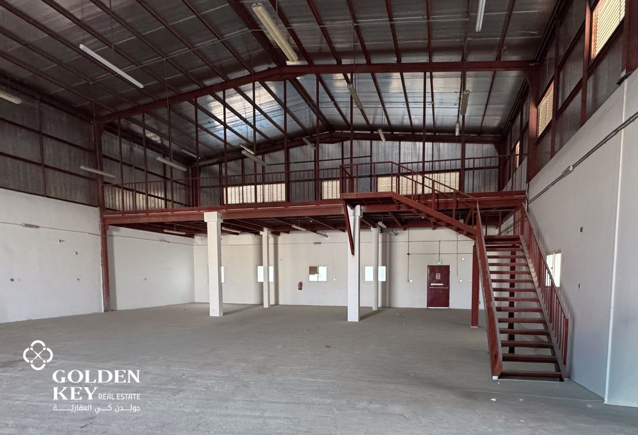 650 sqm | Warehouse with 3 Rooms and Office
