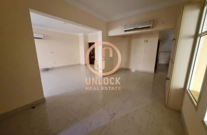 Compound - 4 Bedrooms - 4 Bathrooms for rent in OPT-TCHR - Al Gharrafa - Al Gharrafa - Doha