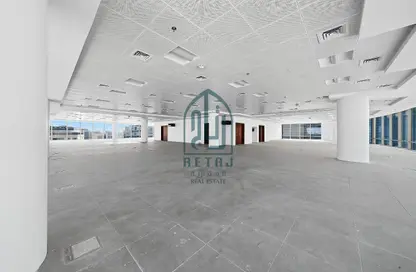 مساحات مكتبية - استوديو - 1 حمام للايجار في شارع الكورنيش - شارع الكورنيش - الدوحة