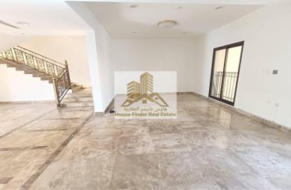 مجمع سكني - 5 غرف نوم - 5 حمامات للايجار في المعمورة 18 - المعمورة - الدوحة