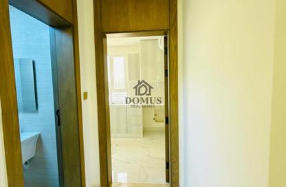 Apartment - 2 - 3 for rent in Thabit Bin Zaid Street - Al Mansoura - Doha