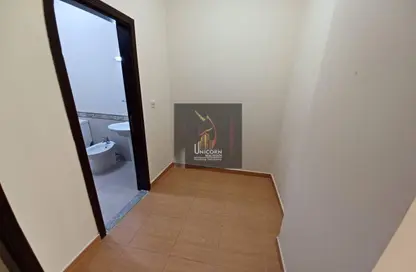 Apartment - 3 Bedrooms - 3 Bathrooms for rent in Fereej Bin Mahmoud South - Fereej Bin Mahmoud - Doha