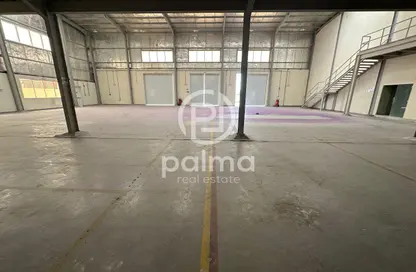 Warehouse - Studio - 6 Bathrooms for rent in East Industrial Street - Birkat Al Awamer - Al Wakra