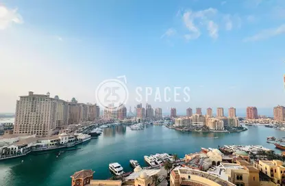 Apartment - 2 Bedrooms - 3 Bathrooms for rent in Tower 31 - Porto Arabia - The Pearl Island - Doha