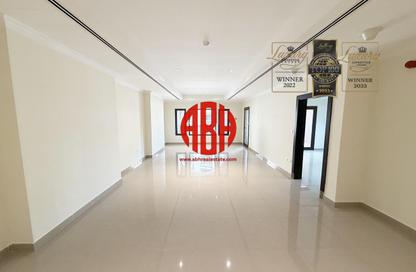 Apartment - 1 Bedroom - 2 Bathrooms for rent in East Porto Drive - Porto Arabia - The Pearl Island - Doha
