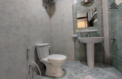 Apartment - 4 Bedrooms - 4 Bathrooms for rent in Muntazah 13 - Al Muntazah - Doha