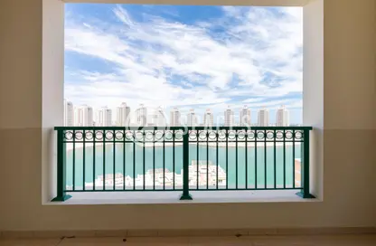 Apartment - 3 Bedrooms - 4 Bathrooms for rent in Viva East - Viva Bahriyah - The Pearl Island - Doha