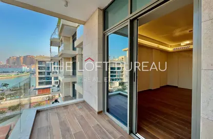 Apartment - 1 Bedroom - 2 Bathrooms for sale in Crystal Residence - Gewan Island - The Pearl Island - Doha