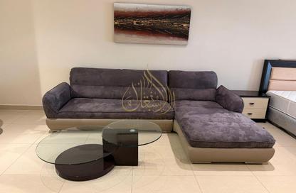 Apartment - Studio - 1 for rent in The Pearl Island - Doha