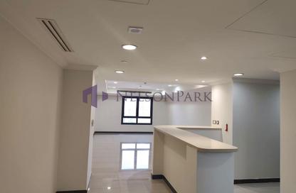Apartment - 1 - 2 for rent in Porto Arabia Townhouses - Porto Arabia - The Pearl Island - Doha