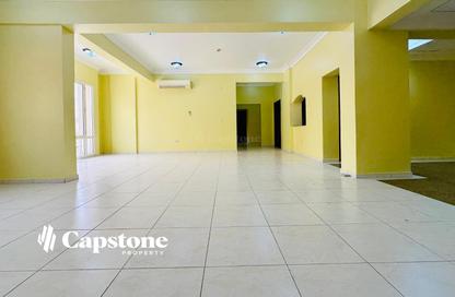 Apartment - 2 Bedrooms - 2 Bathrooms for rent in Al Mansoura - Al Mansoura - Doha