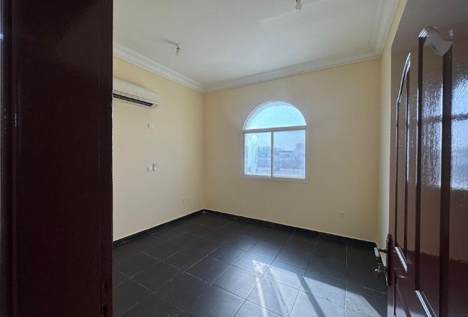 1002164 - Property Image 2