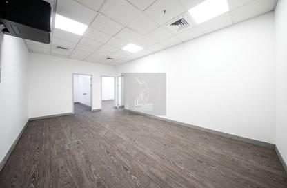 Office Space - Studio - 2 Bathrooms for rent in Al Mansoura - Al Mansoura - Doha