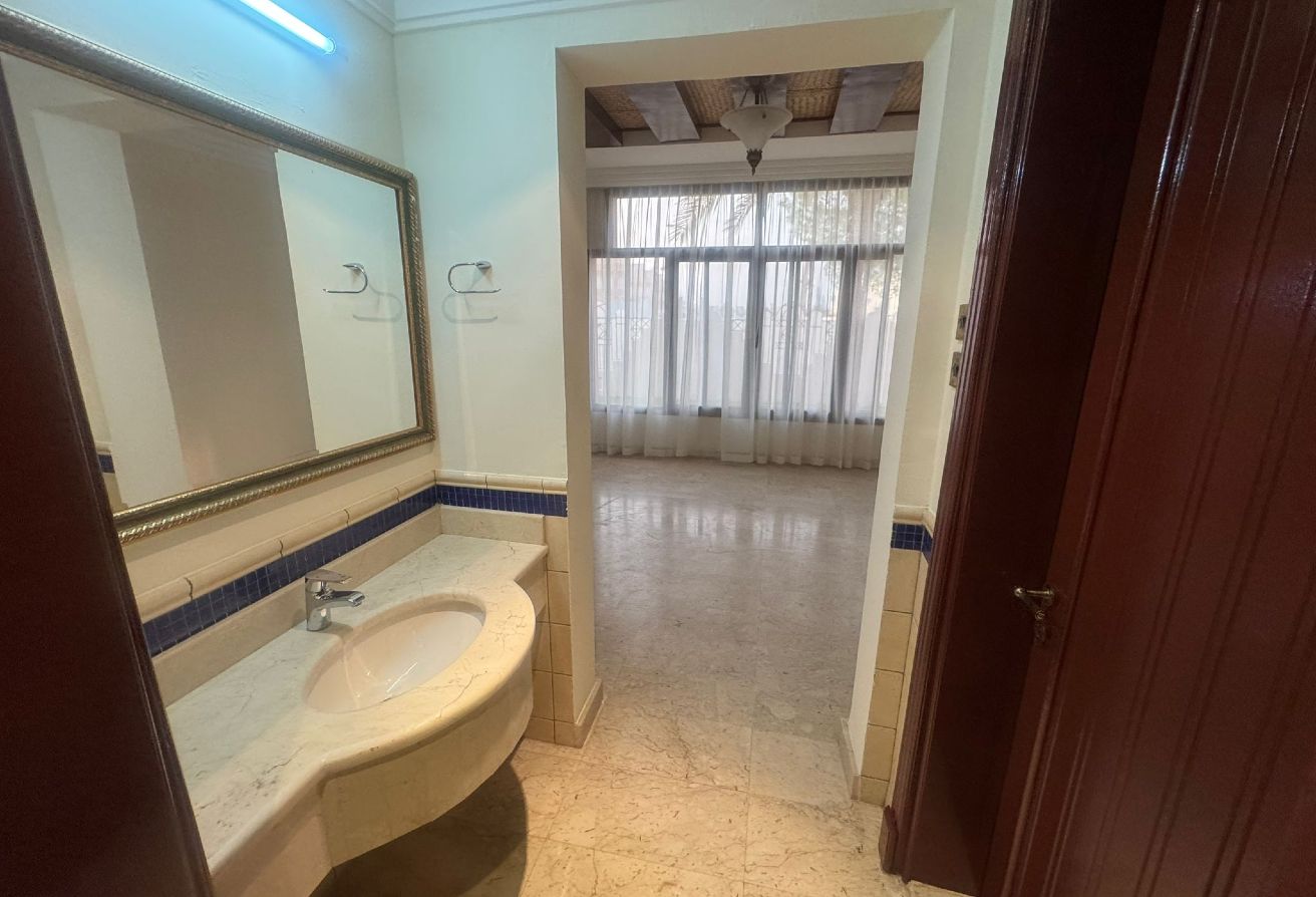 LAGOONA Semi Furnished 5 Bedroom Villa with Maid thumbnail 23