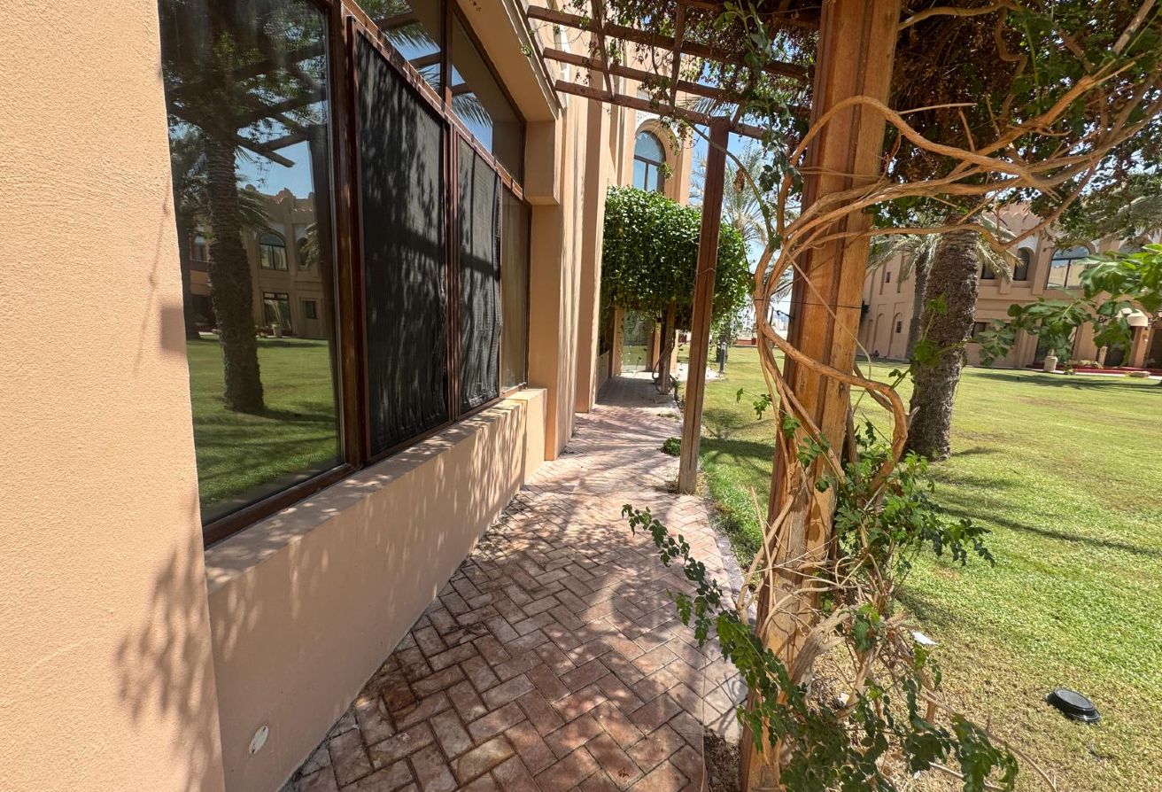 LAGOONA Semi Furnished 5 Bedroom Villa with Maid thumbnail 4
