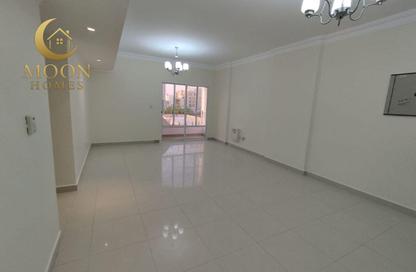 Apartment - 3 Bedrooms - 3 Bathrooms for rent in Al Mansoura - Al Mansoura - Doha