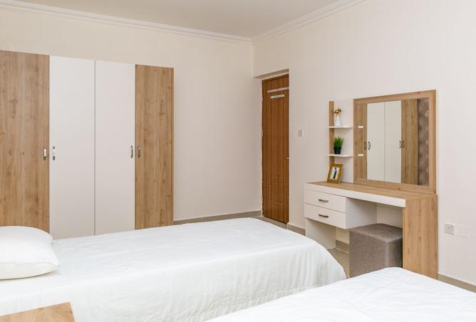 983730 - Property Image 3