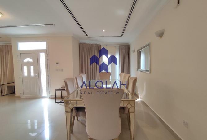 998527 - Property Image 3