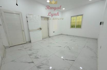 Apartment - 2 Bedrooms - 3 Bathrooms for rent in Al Kharaitiyat - Al Kharaitiyat - Al Kharaitiyat - Umm Salal Mohammed
