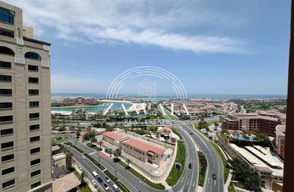 Apartment - 1 Bedroom - 2 Bathrooms for rent in East Porto Drive - Porto Arabia - The Pearl Island - Doha