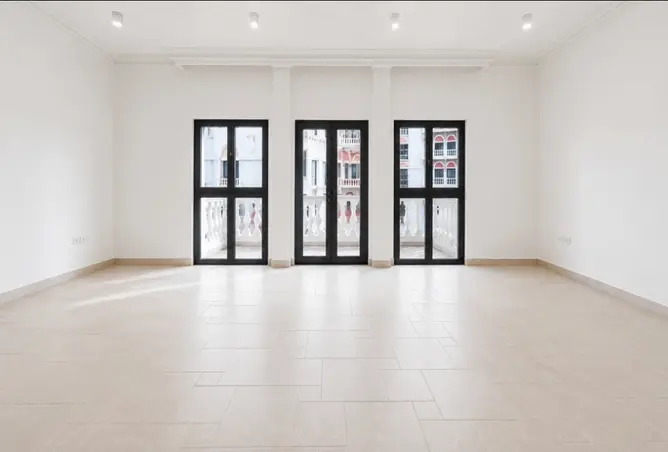 63701285 - Property Image 3