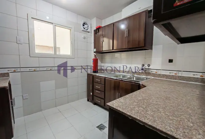 61004858 - Property Image 3