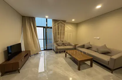 Apartment - 2 Bedrooms - 4 Bathrooms for rent in Giardino Village - The Pearl Island - Doha