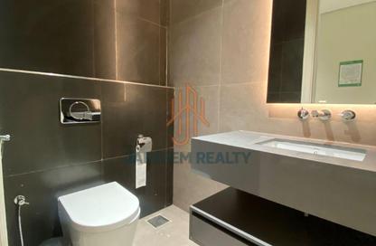 Apartment - 2 Bedrooms - 2 Bathrooms for sale in Floresta Gardens - Floresta Gardens - The Pearl Island - Doha