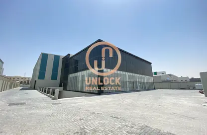 Warehouse - Studio - 6 Bathrooms for rent in Jerry Al Samur - Birkat Al Awamer - Al Wakra
