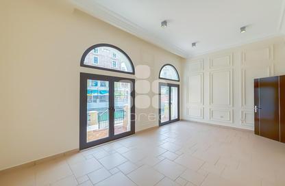 Apartment - 3 Bedrooms - 4 Bathrooms for rent in Murano - Qanat Quartier - The Pearl Island - Doha
