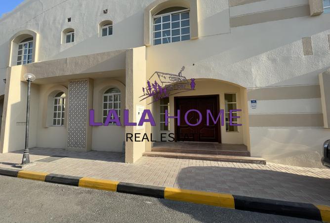 51672380 - Property Image 2