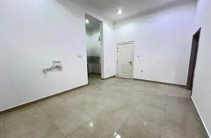 Apartment - 1 Bedroom - 1 Bathroom for rent in Ain Khalid Gate - Ain Khaled - Doha