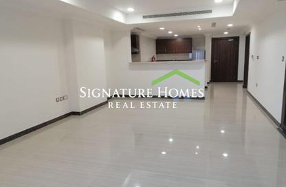 Apartment - 1 Bedroom - 2 Bathrooms for rent in East Porto Drive - Porto Arabia - The Pearl Island - Doha
