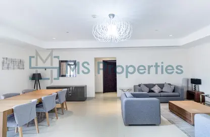 Apartment - 2 Bedrooms - 3 Bathrooms for rent in West Porto Drive - Porto Arabia - The Pearl Island - Doha