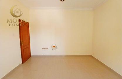Apartment - 2 Bedrooms - 3 Bathrooms for rent in Muntazah 7 - Al Muntazah - Doha