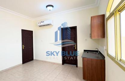 Apartment - Studio - 1 Bathroom for rent in Al Duhail - Al Duhail - Doha Apartment - Studio - 1 Bathroom for rent in Al Duhail - Al Duhail - Doha