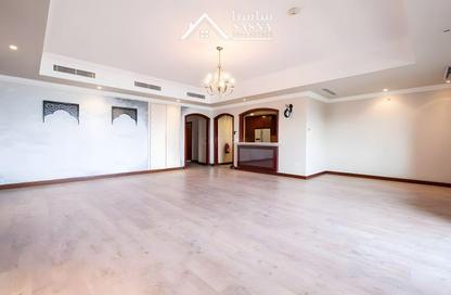 Apartment - 3 - 4 for sale in Porto Arabia - The Pearl Island - Doha