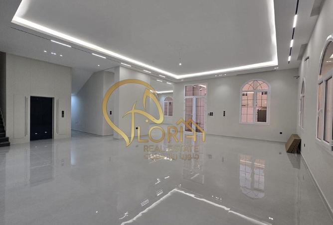 54493260 - صورة العقار 3