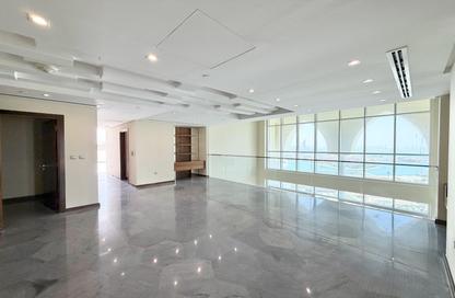 Apartment - 2 Bedrooms - 3 Bathrooms for rent in Viva West - Viva Bahriyah - The Pearl Island - Doha