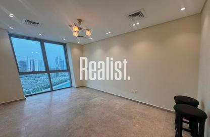 Apartment - 1 Bedroom - 2 Bathrooms for rent in Zig Zag Towers - West Bay - Doha