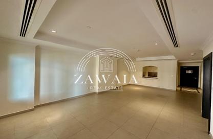 Apartment - 1 Bedroom - 2 Bathrooms for rent in East Porto Drive - Porto Arabia - The Pearl Island - Doha