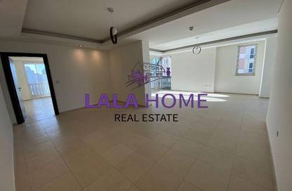 Apartment - 2 Bedrooms - 3 Bathrooms for rent in Viva West - Viva Bahriyah - The Pearl Island - Doha Apartment - 2 Bedrooms - 3 Bathrooms for rent in Viva West - Viva Bahriyah - The Pearl Island - Doha
