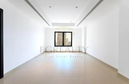Apartment - 1 Bedroom - 2 Bathrooms for sale in West Porto Drive - Porto Arabia - The Pearl Island - Doha