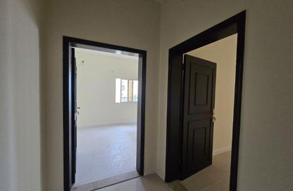 Apartment - 3 Bedrooms - 2 Bathrooms for rent in Al Nasr - Doha