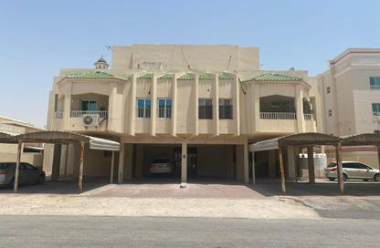 Apartment - 3 Bedrooms - 2 Bathrooms for rent in Al Nasr - Doha