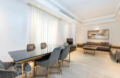 شقة - 2 غرف نوم - 2 حمامات للايجار في ريجنسي ريزيدنس مشيرب 12 - مشيرب - الدوحة