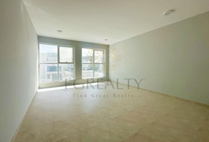 1010787 - Property Image 3