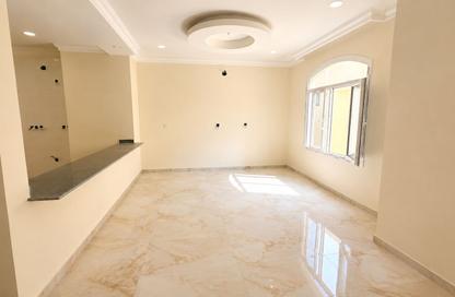 Villa - 7 Bedrooms - 7+ Bathrooms for rent in Al Kharaitiyat - Al Kharaitiyat - Umm Salal Mohammed