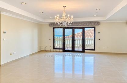 Apartment - 2 - 3 for sale in West Porto Drive - Porto Arabia - The Pearl Island - Doha